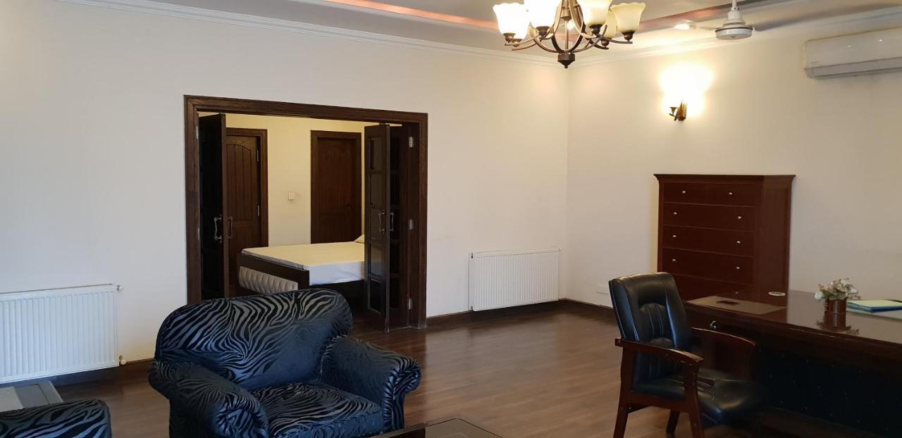 Reina Boutique Hotel - G9 Islamabad Extérieur photo