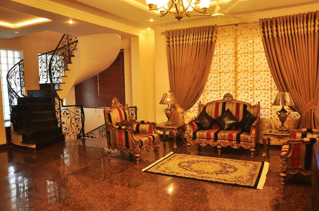 Reina Boutique Hotel - G9 Islamabad Extérieur photo
